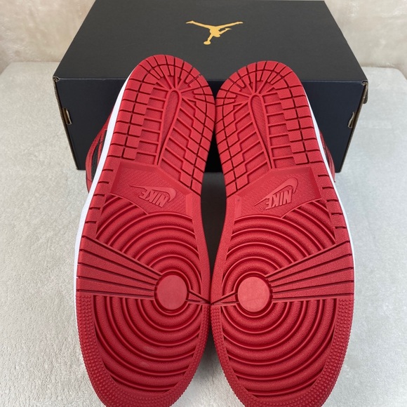 Nike Air Jordan 1 Mid Banned Black Red - Picture 6 of 6